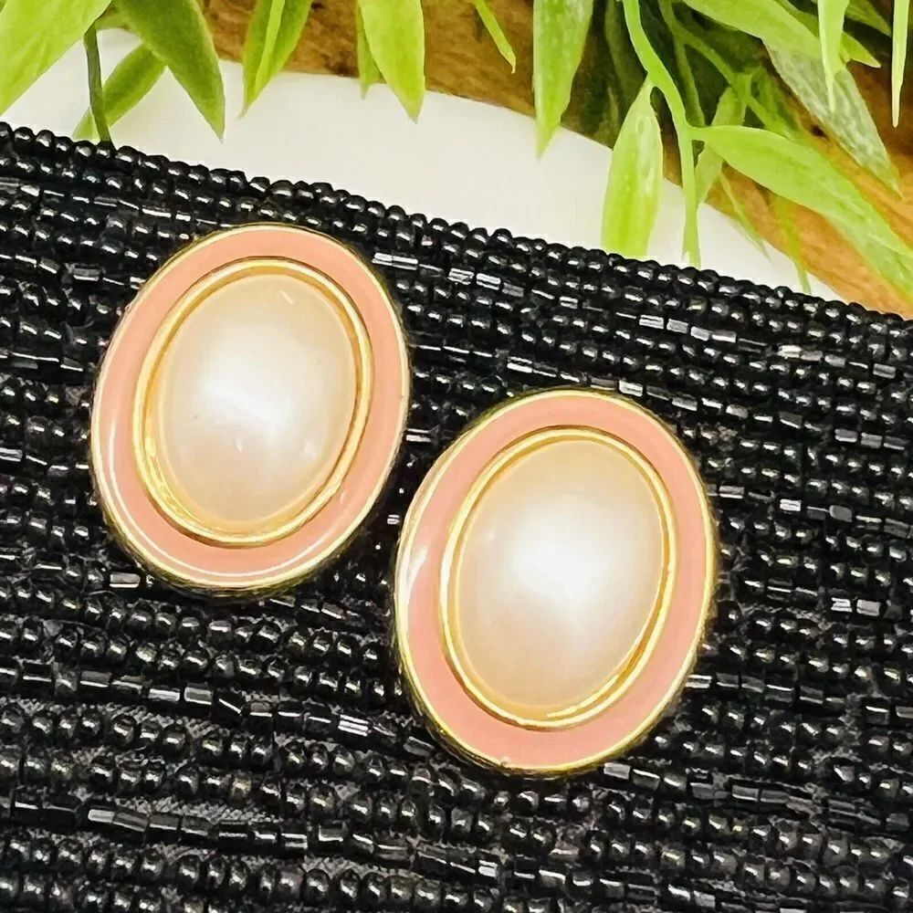 Vintage Faux Pearl Center Dome Enamel Pierced Gold Pink Tone Earrings 1159